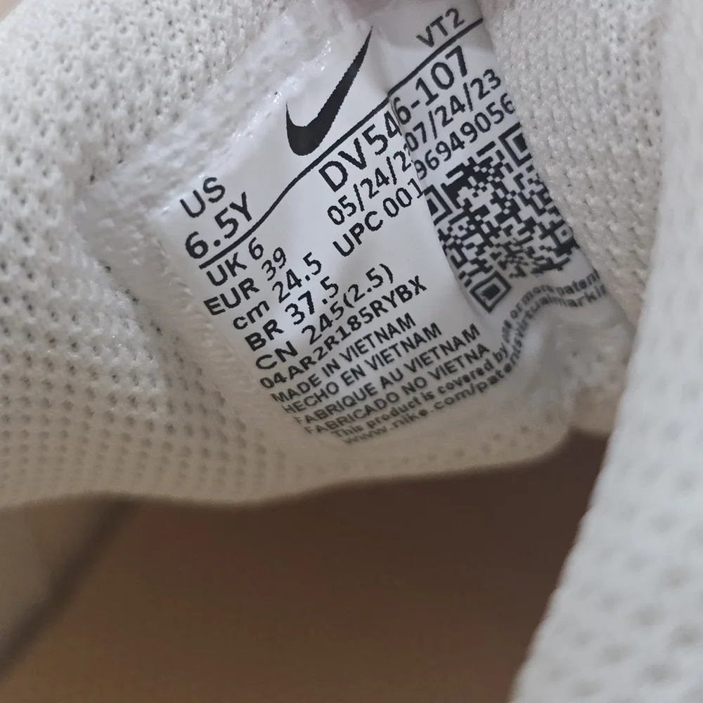 Nike excellent size